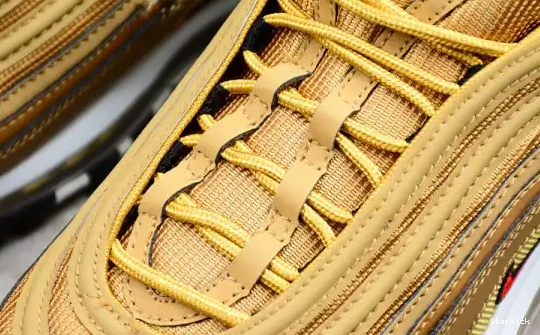QS AIR METALLIC MAX 97 NIKE OG 884421-700 GOLD 0526